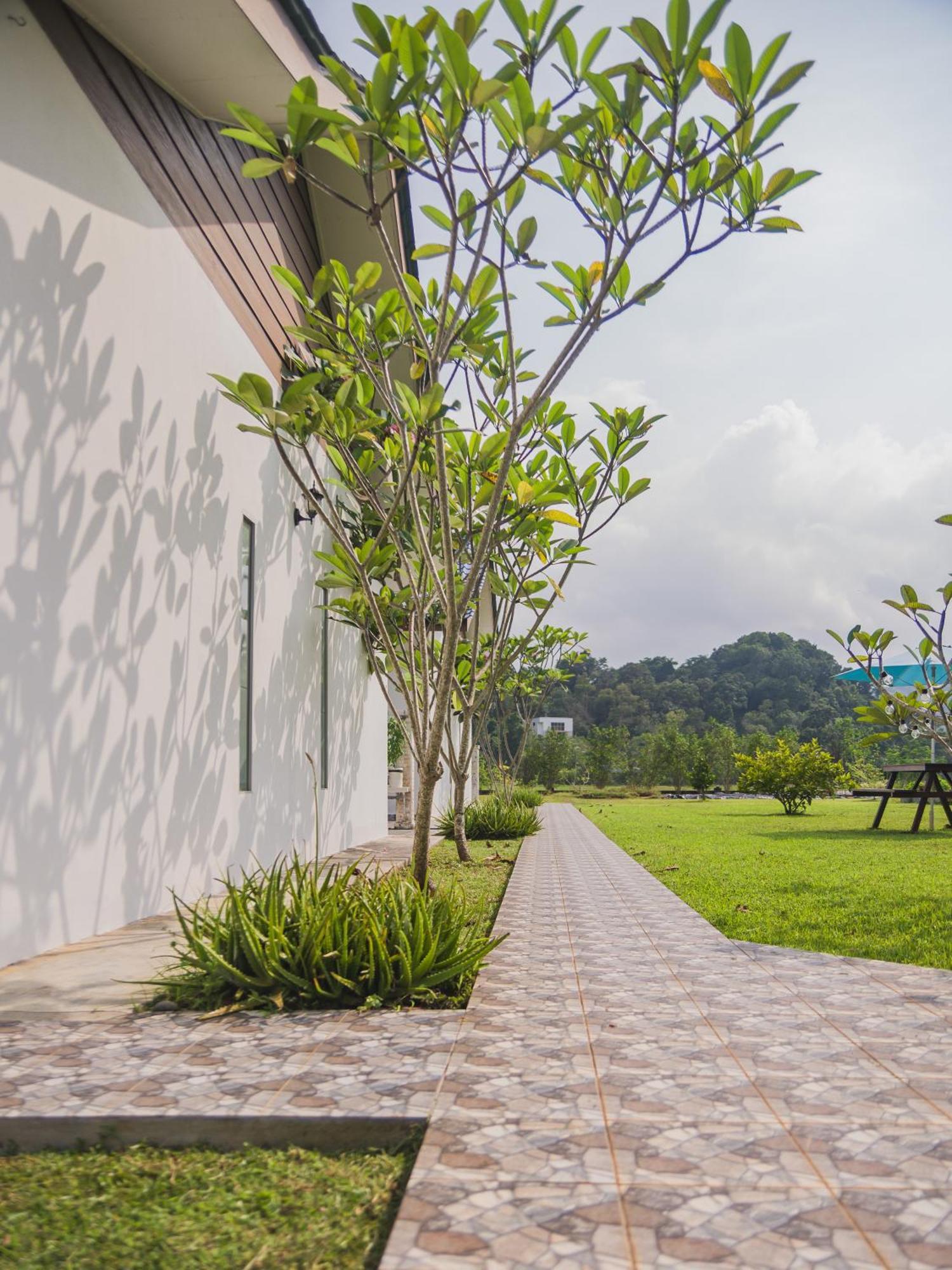 Апартаменты Halcyon Days @ Langkawi Пантай-Сенанг Экстерьер фото