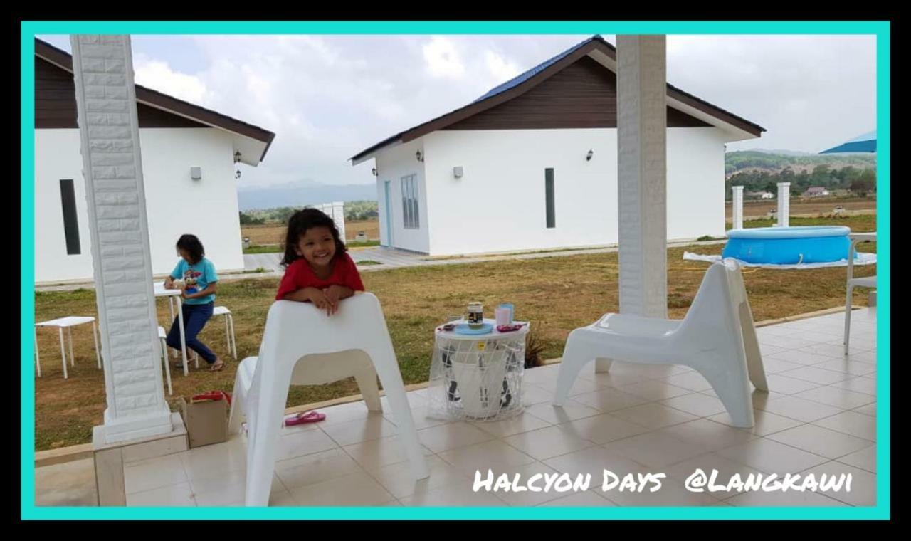 Апартаменты Halcyon Days @ Langkawi Пантай-Сенанг Экстерьер фото